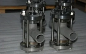 Alloy valve