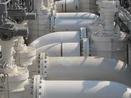 Installed plug valves on process piping